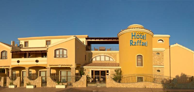 Hotel Raffael Putzu Idu Esterno foto